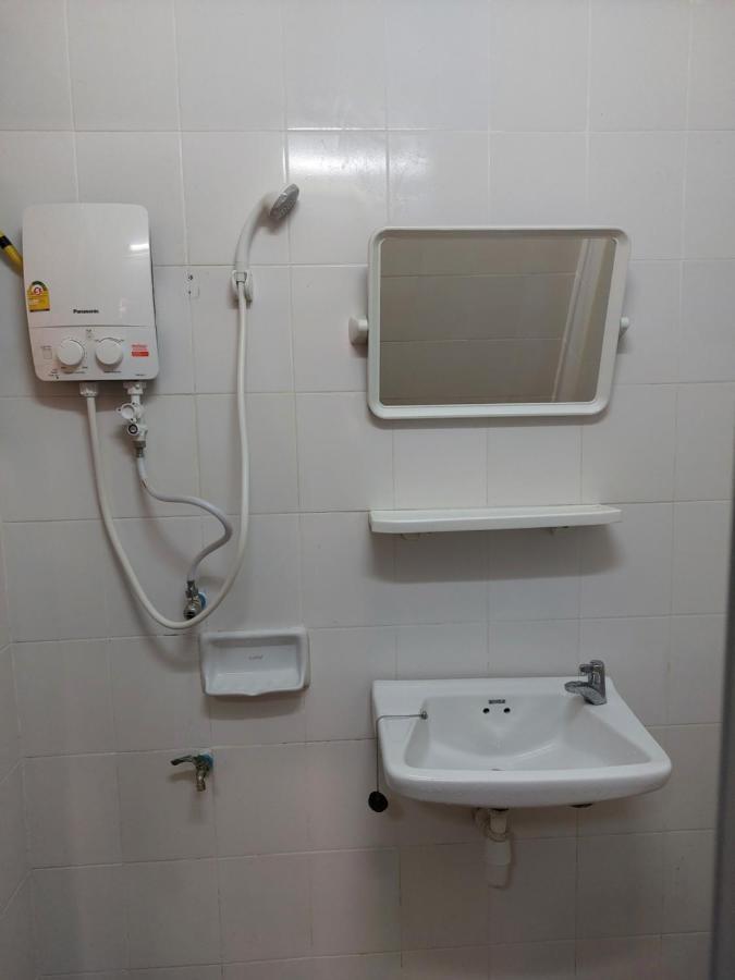 Sataya Apartment Маха Саракхам Екстериор снимка