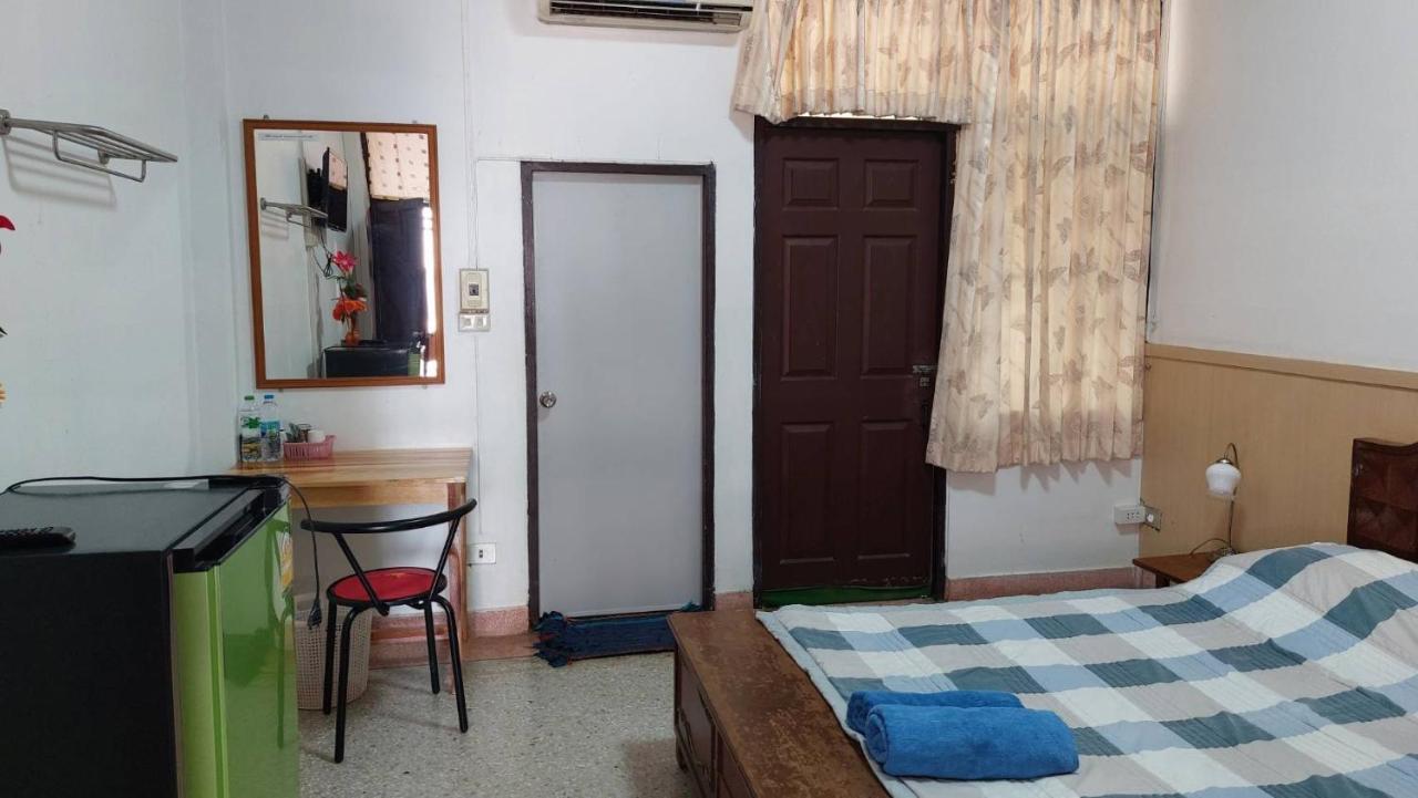 Sataya Apartment Маха Саракхам Екстериор снимка