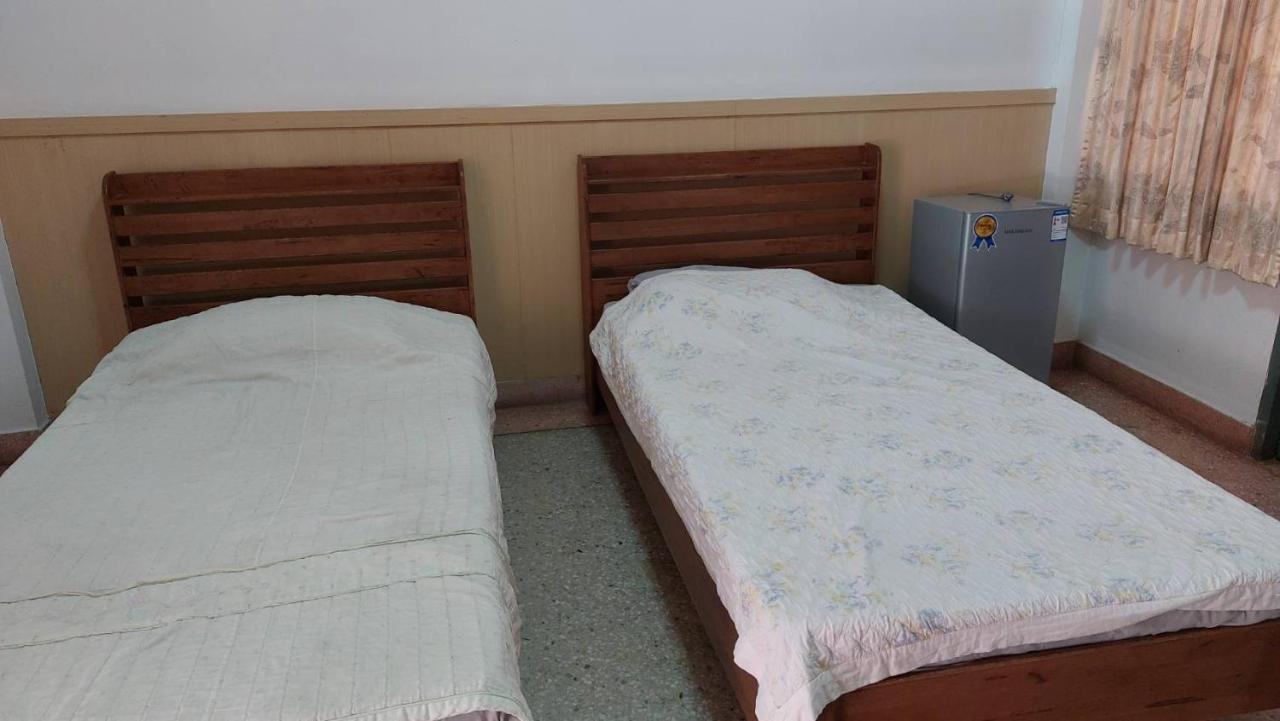 Sataya Apartment Маха Саракхам Екстериор снимка