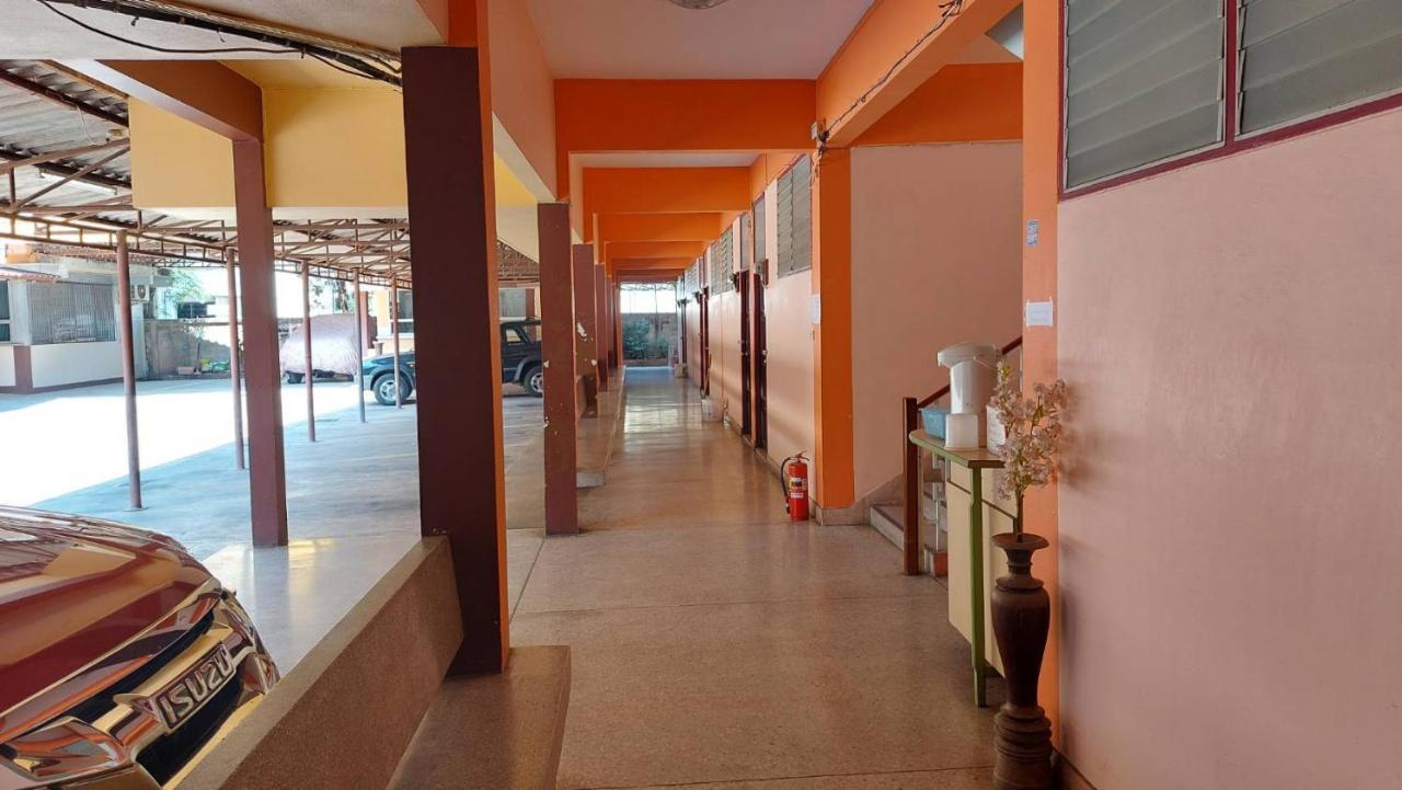Sataya Apartment Маха Саракхам Екстериор снимка