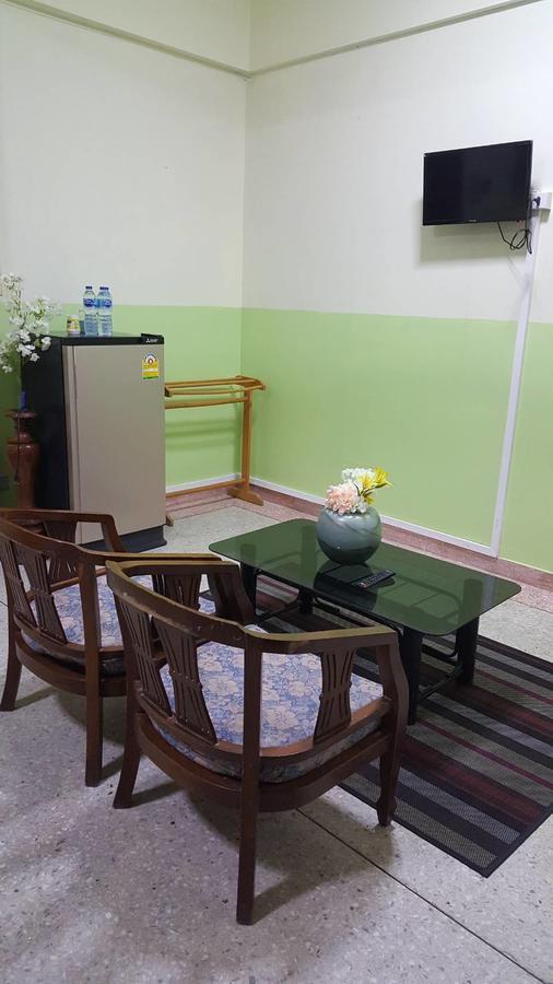 Sataya Apartment Маха Саракхам Екстериор снимка